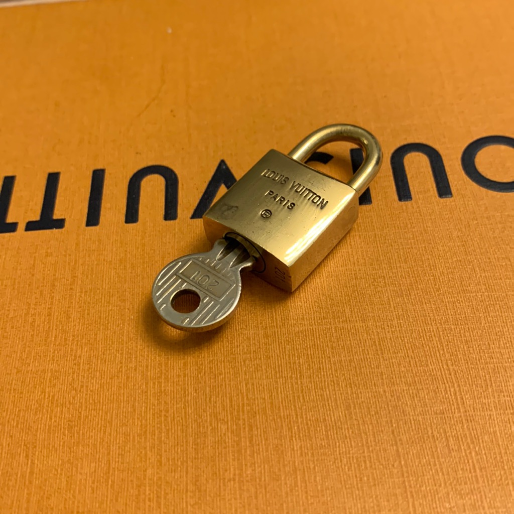 Euc Rare Louis Vuitton Key And Lock #201